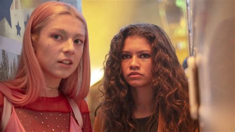 Zendaya stars as drug-addicted 17-year-old Rue in this no-holds-barred look at teenage life. . Watch euphoria online free